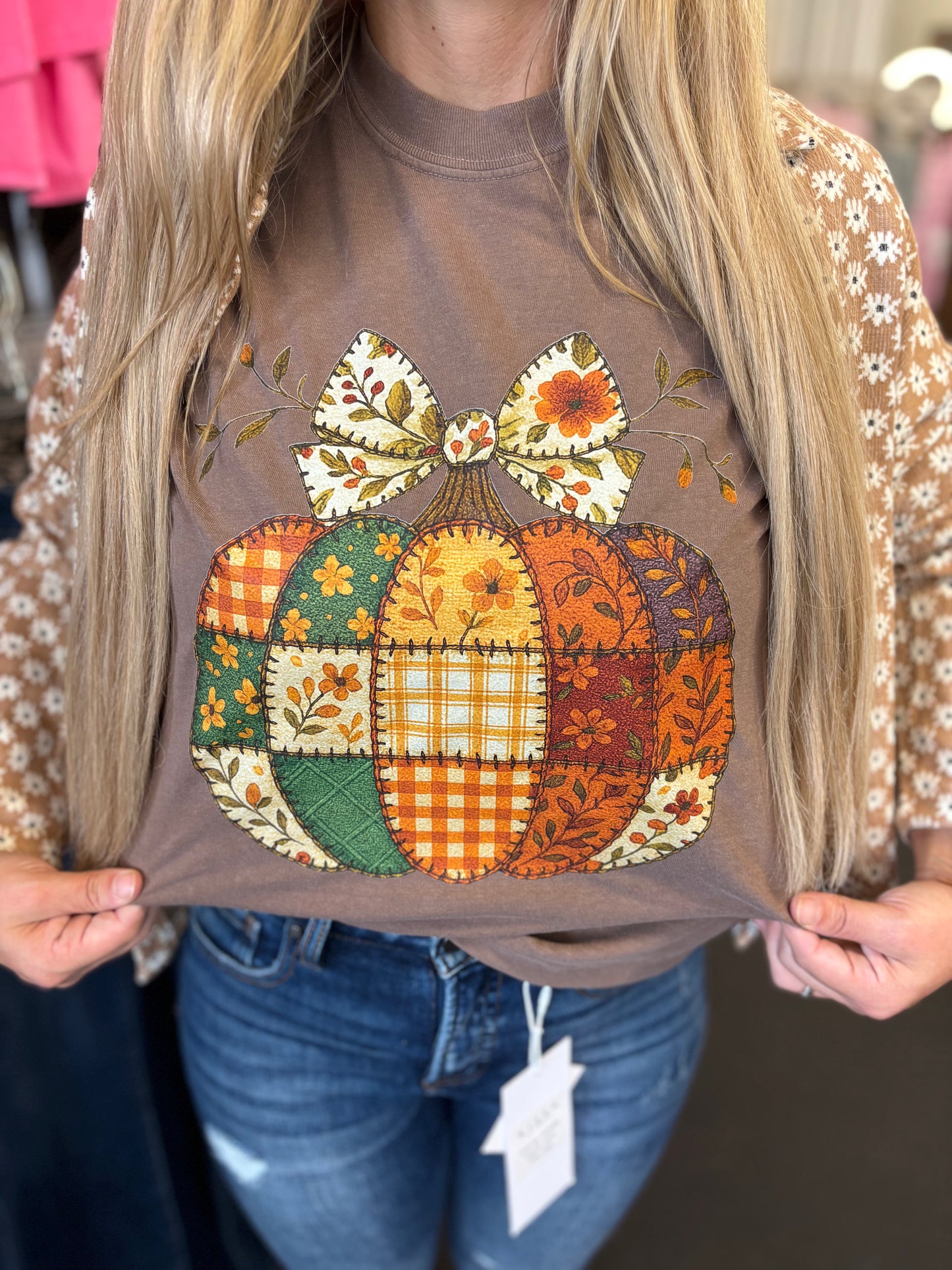 Patchy Pumpkin Tee