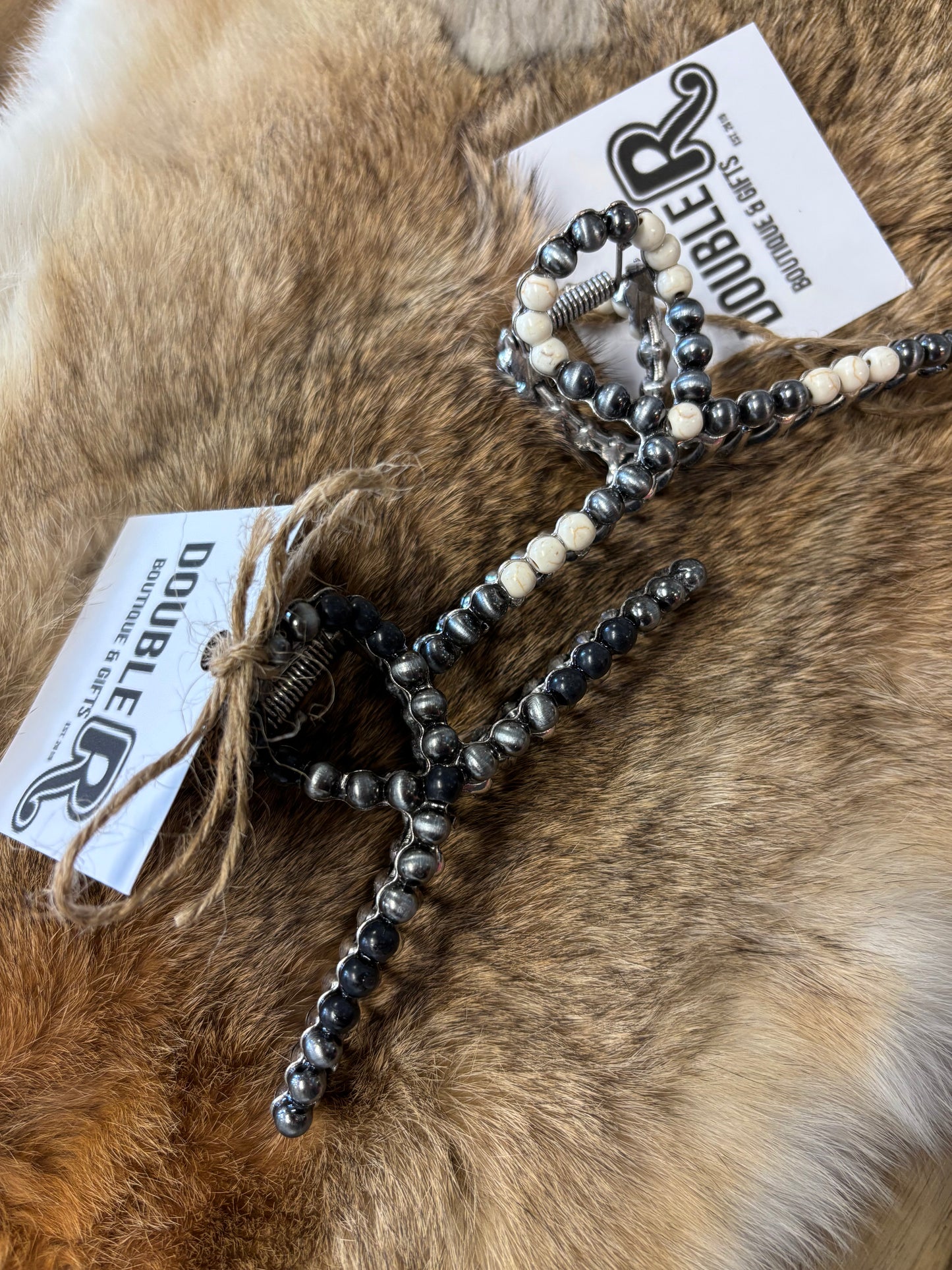 Faux Navajo Pearl and Stone Claw Clip