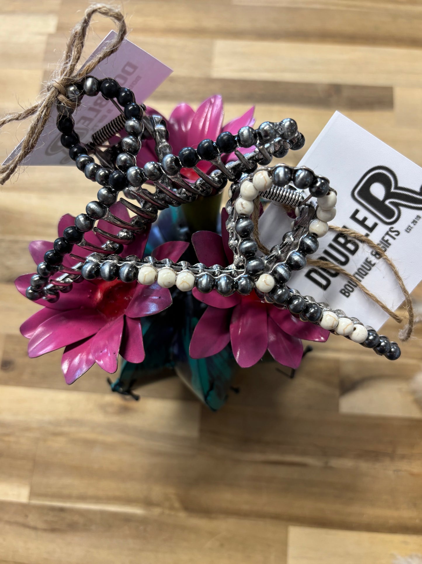 Faux Navajo Pearl and Stone Claw Clip